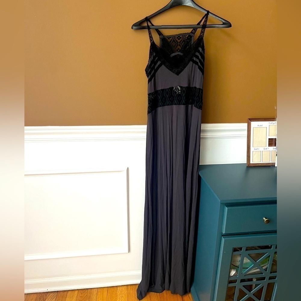 Vintage Havana Maxi Dress with Lace Accents, Lace Under Breast Size Small